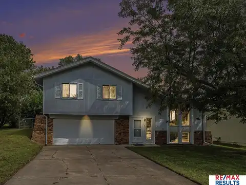 11801 S 27th Street, Bellevue, NE 68123
