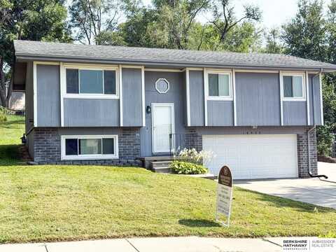 18923 Costanzo Circle, Omaha, NE 68022