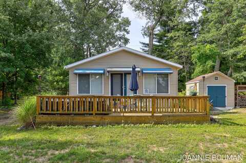 8286 W Pine Grove Beach Drive, Baldwin, MI 49304