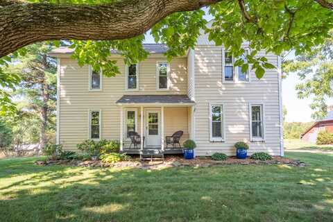 41692 30th Street, Paw Paw, MI 49079