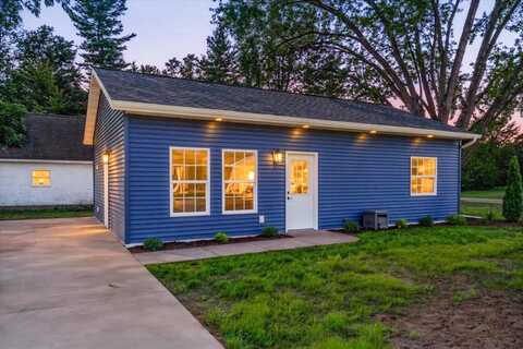 1122 Millard Court, Three Rivers, MI 49093
