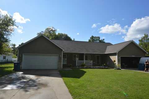 332 Willow Street, Howard City, MI 49329