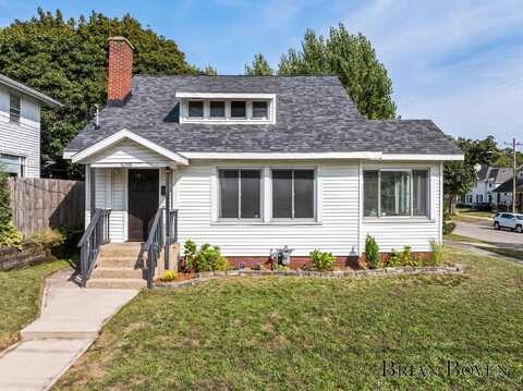 1056 Fuller Avenue SE, Grand Rapids, MI 49506