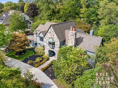 3131 Lake Drive SE, Grand Rapids, MI 49506