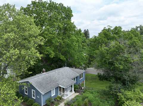 601 Cressfield Lane, Ann Arbor, MI 48103