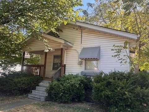 1044 S Stewart Avenue, Springfield, MO 65804