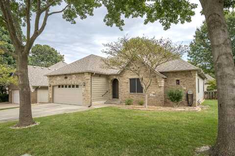 5558 S Dayton Avenue, Springfield, MO 65810