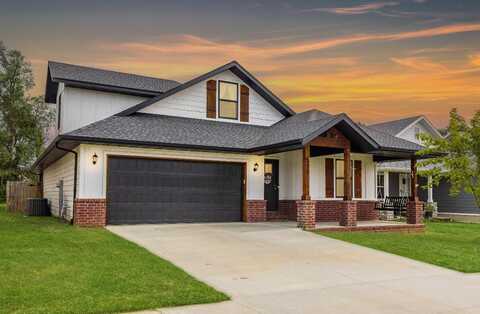 512 S Gauge Street, Willard, MO 65781