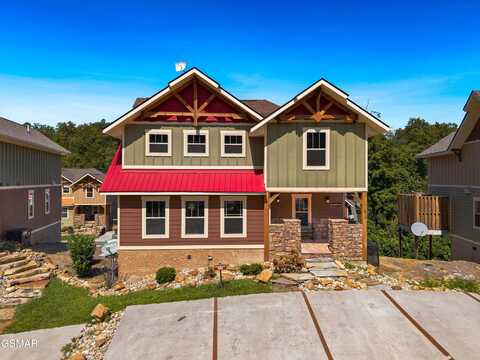 810 Blacksmith Way, Gatlinburg, TN 37738