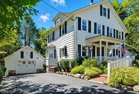21 Grove St, Boonton, NJ 07005