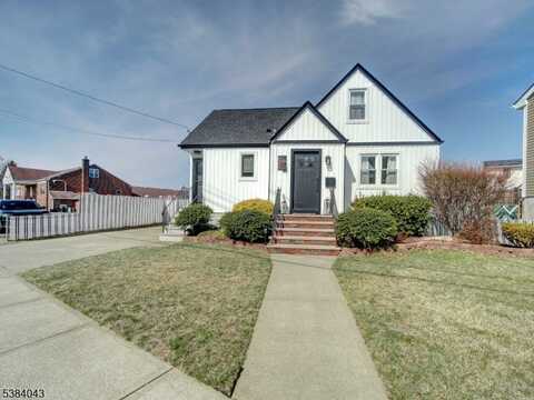 237 Park Ave, Lyndhurst, NJ 07071