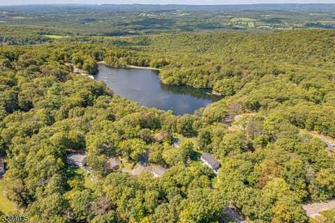 5 Splitrock Ln, Vernon, NJ 07461