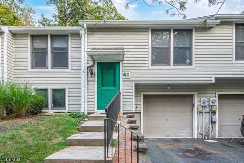 41 Quail Ct, Hardyston, NJ 07419