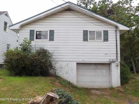 5035 Church Road, Mountain Top, PA 18707
