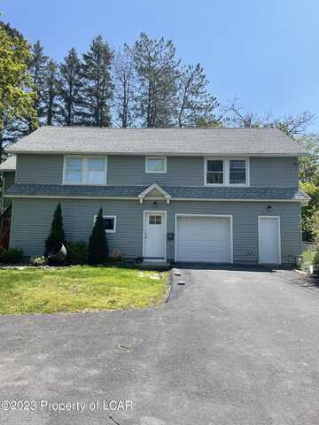 62 Huntsville Road, Dallas, PA 18612