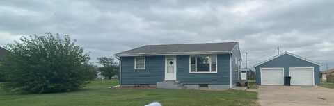 412 S 7th St, WaKeeney, KS 67672