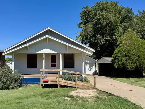 307 E 15th, Ellis, KS 67637