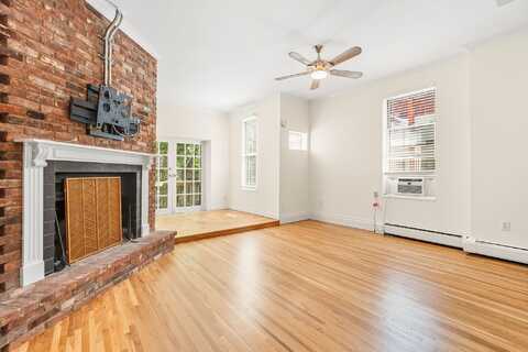 725 WASHINGTON ST, Hoboken, NJ 07030