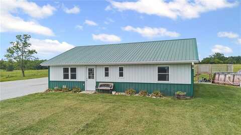32561 State Highway Cc Highway, Hamilton, MO 64644