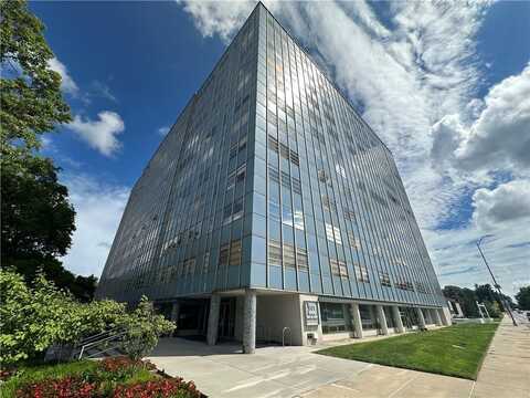 333 W Meyer Boulevard, Kansas City, MO 64113