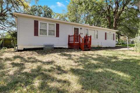 519 SE 4th Street Terrace, Lees Summit, MO 64063