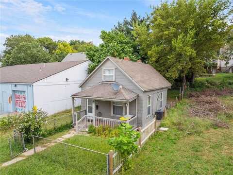 2907 Jarboe Street, Kansas City, MO 64108