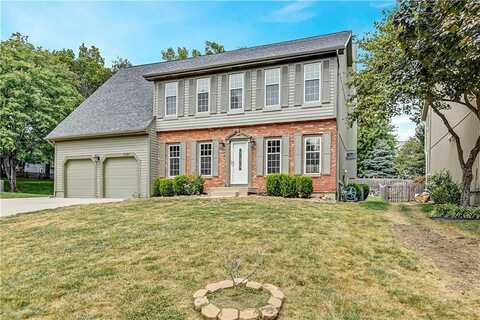 8346 Oakview Circle, Lenexa, KS 66215