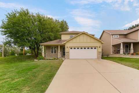 4301 Ironwood Drive, Leavenworth, KS 66048