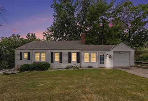 8409 Hilltop Road, Parkville, MO 64152