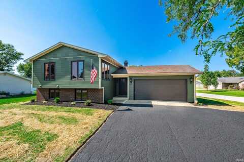 1107 N Hiawatha Drive, Syracuse, IN 46567