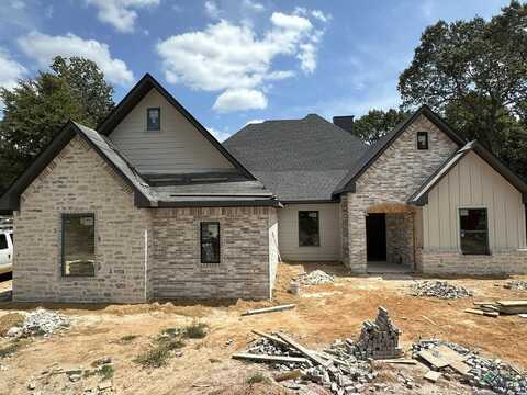 190 Thorn Briar Trail, Longview, TX 75602