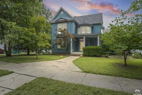 307 S Pearl Street, Paola, KS 66701