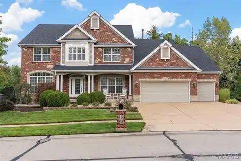 1808 Dover Trace Drive, Fenton, MO 63026