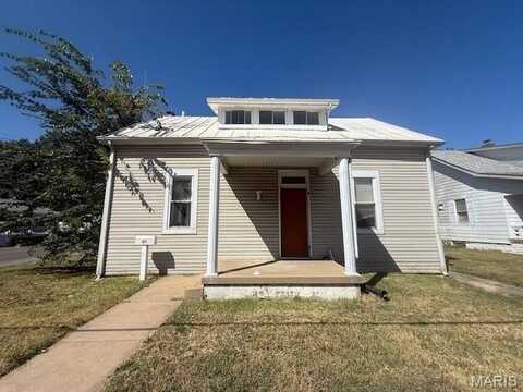 423 W Washington Street, Millstadt, IL 62260