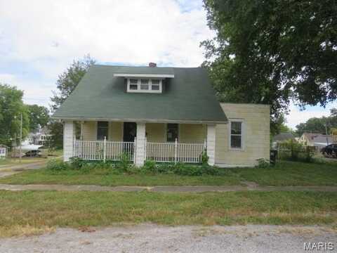201 S Jackson Street, New Athens, IL 62264