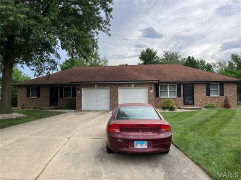 112-114 Westbrook Dr, Breese, IL 62230
