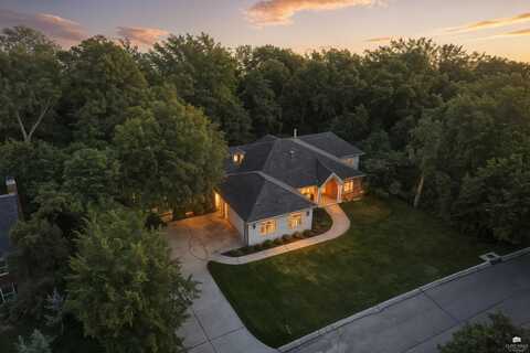 2904 Tatarrax Drive, Manhattan, KS 66502