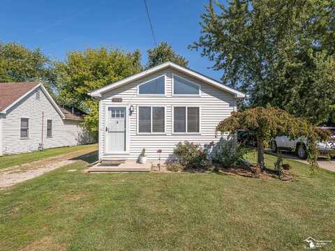 8353 N Dixie, Newport, MI 48166