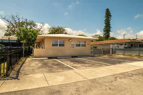 15940 NE 19th Ct, North Miami Beach, FL 33162