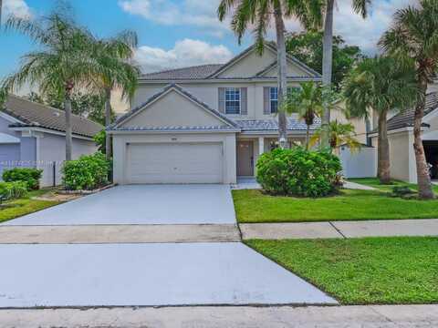 5820 N Plum Bay Pkwy, Tamarac, FL 33321