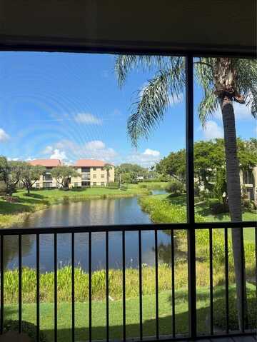 5147 Europa Dr, Boynton Beach, FL 33437