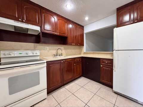 20520 NW 15th Ave, Miami Gardens, FL 33169