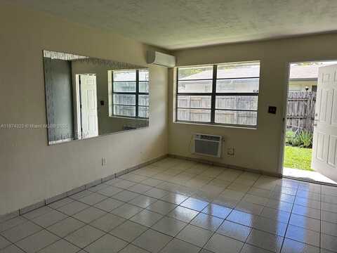 3980 SW 51st St, Dania Beach, FL 33312