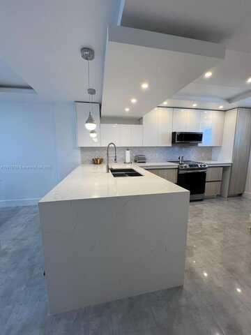 2903 N Miami Beach Blvd, North Miami Beach, FL 33160