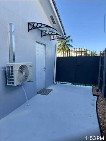 17271 SW 150th Ct, Miami, FL 33187
