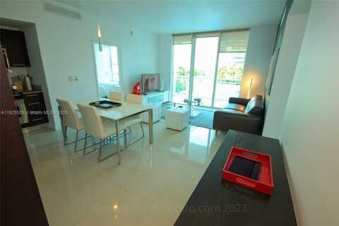 950 Brickell Bay Dr, Miami, FL 33131