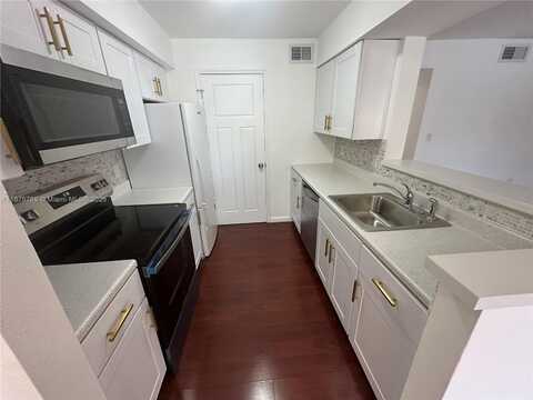 2341 NW 33rd St, Oakland Park, FL 33309
