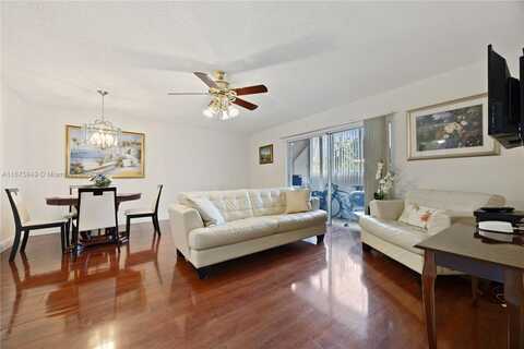 8260 SW 24th St, North Lauderdale, FL 33068