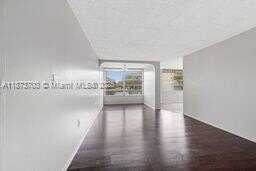 9491 Evergreen Pl, Davie, FL 33324