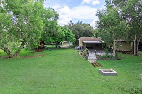 1621 SW 117th Ave, Davie, FL 33325